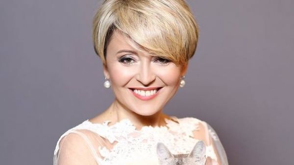 Причёска анжелики варум